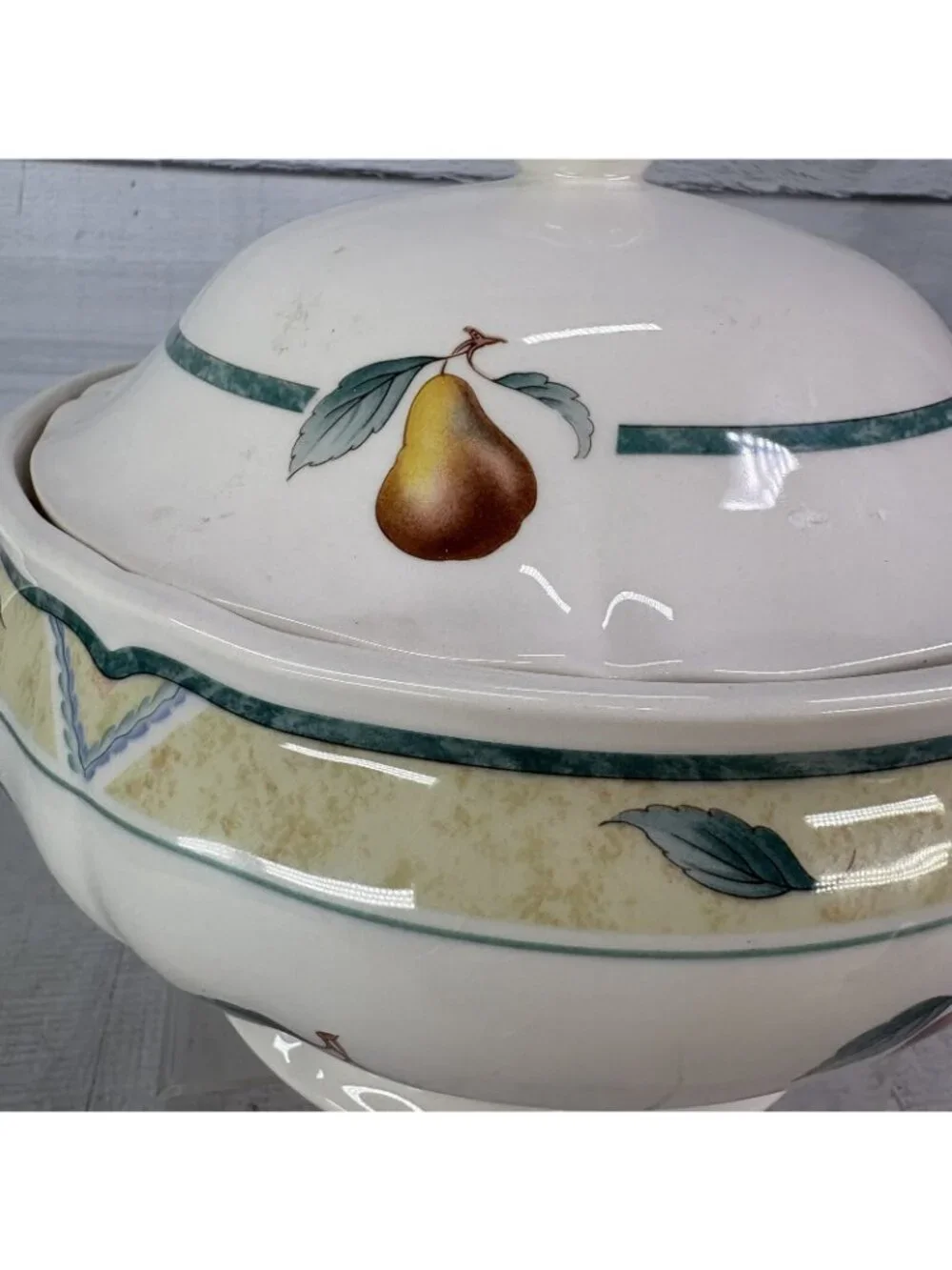 Noritake Homecraft ORCHARD SPRING Fruit Green Ireland Handle Cover Serving Bowl
